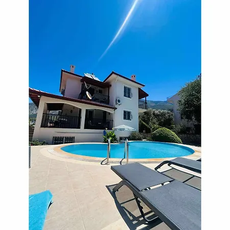 Lynste Βίλα Φετιγιέ